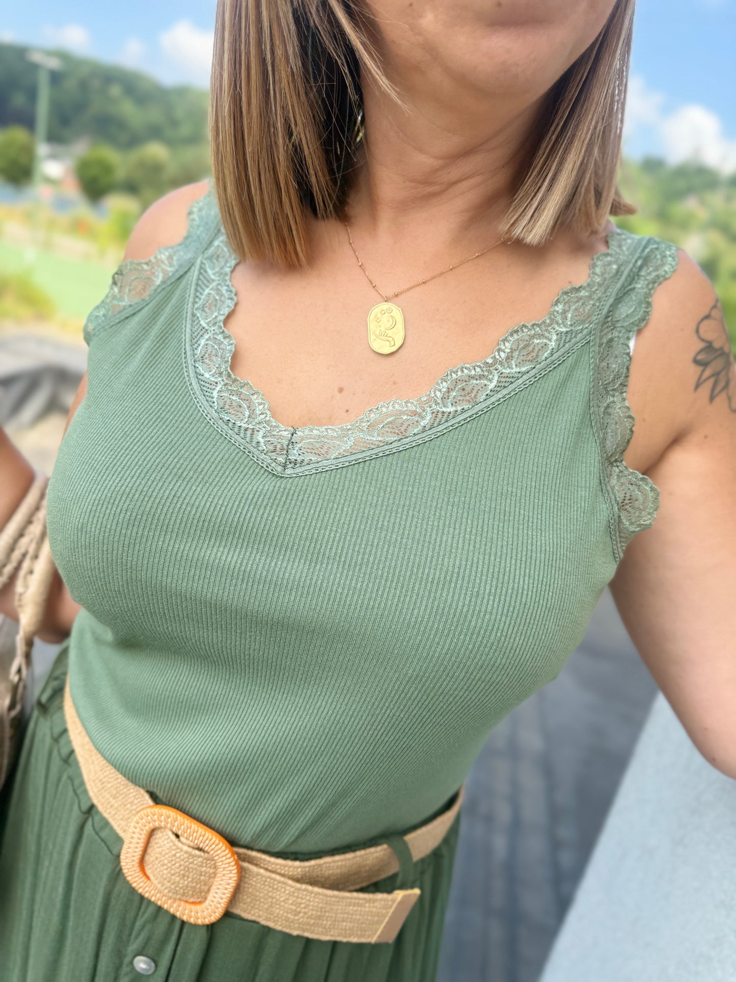 Top Valéria kaki