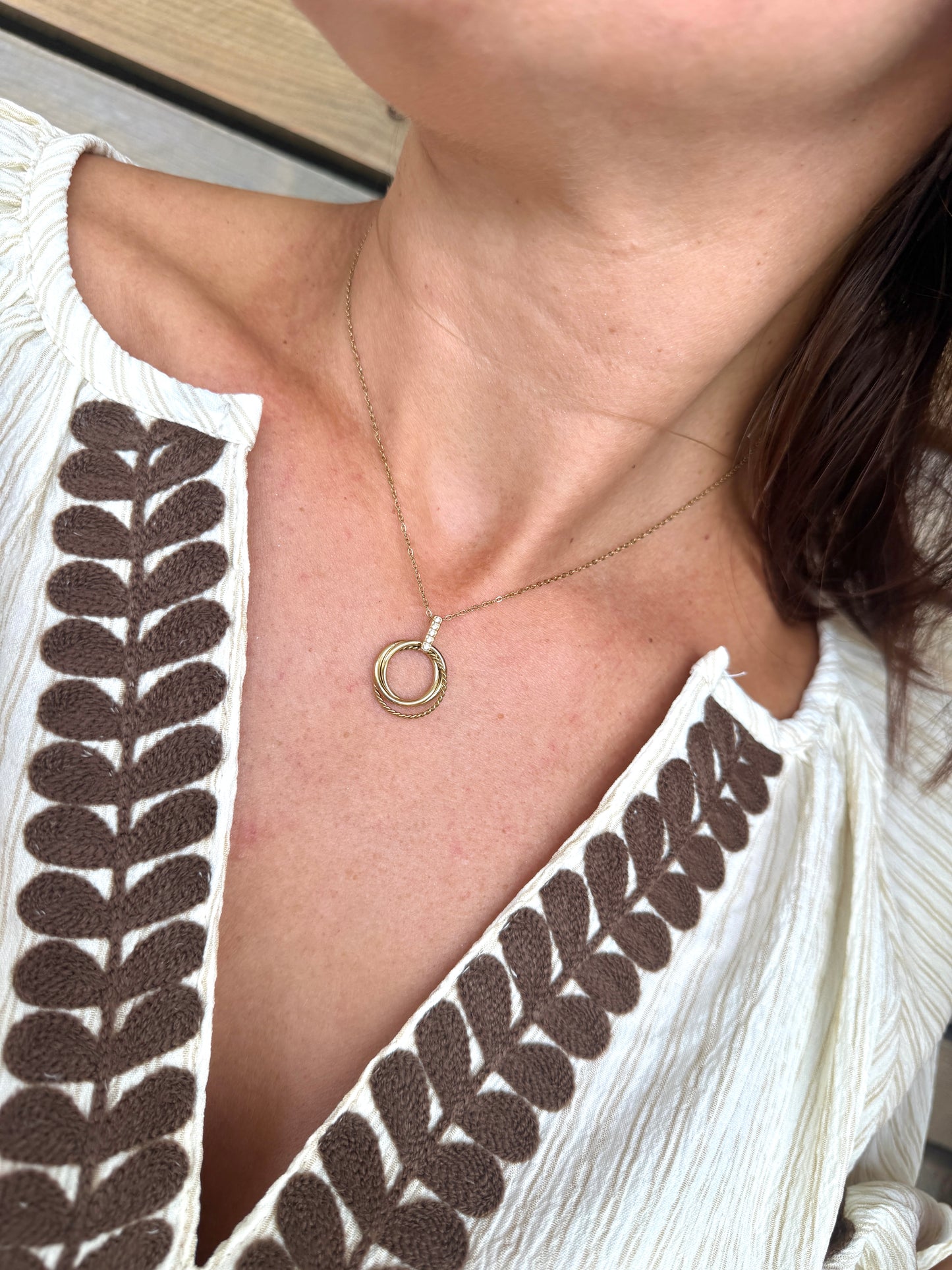 Collier Lotie
