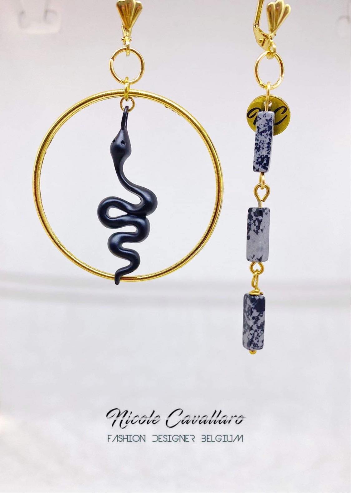 Boucle oreille serpent et obsidienne Nicole Cavallaro n°92