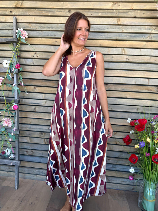 Robe Lourdès bordeaux