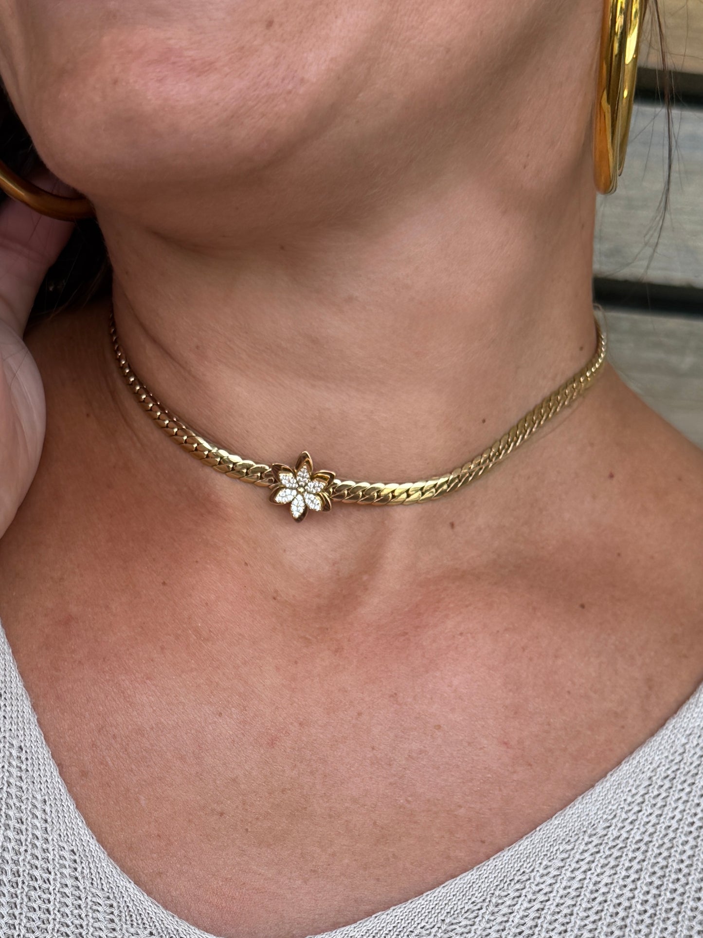Collier Fleur de Lys doré