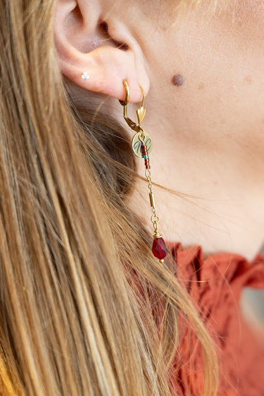 Boucle d’oreille Nicole Cavallaro goutte bordeaux