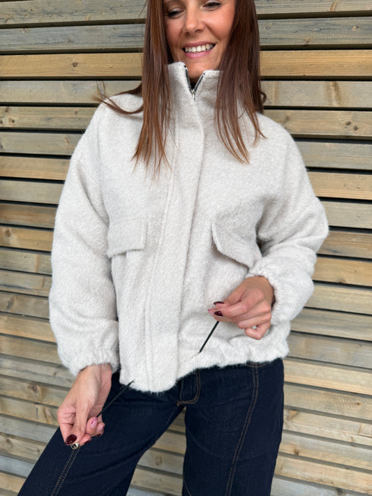 Veste Isota
