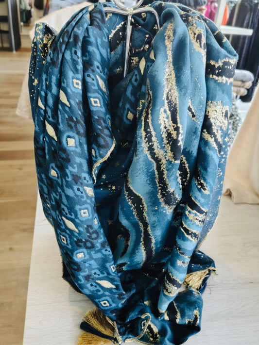 Foulard ethnique et zèbre