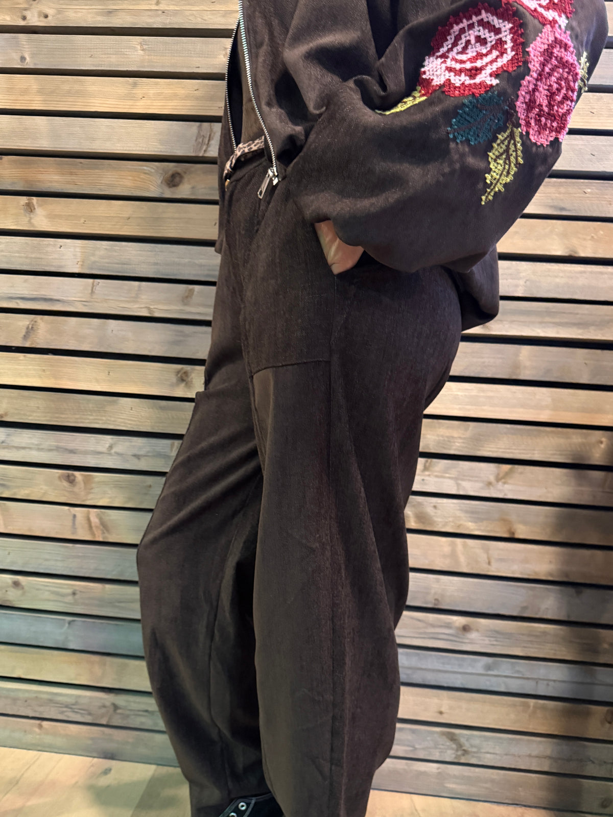 Pantalon Tomy chocolat
